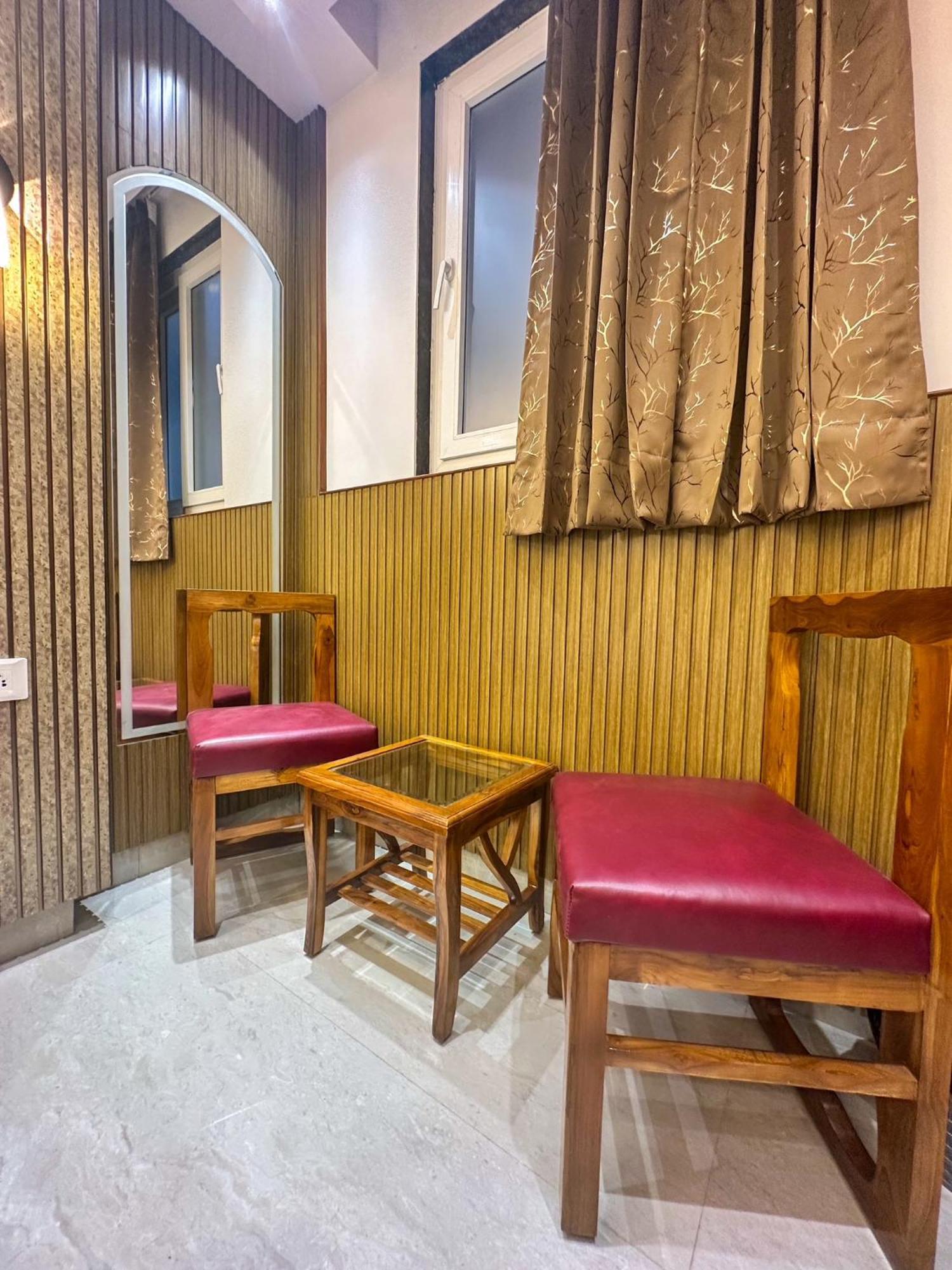 Delhi Delight Premium Bed & Breakfast New Delhi Exterior photo