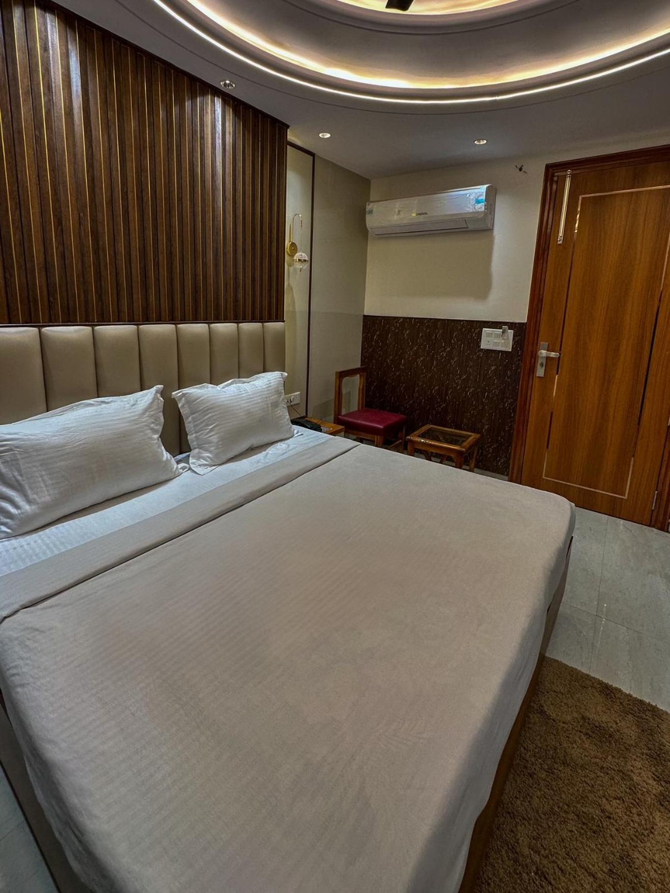 Delhi Delight Premium Bed & Breakfast New Delhi Exterior photo