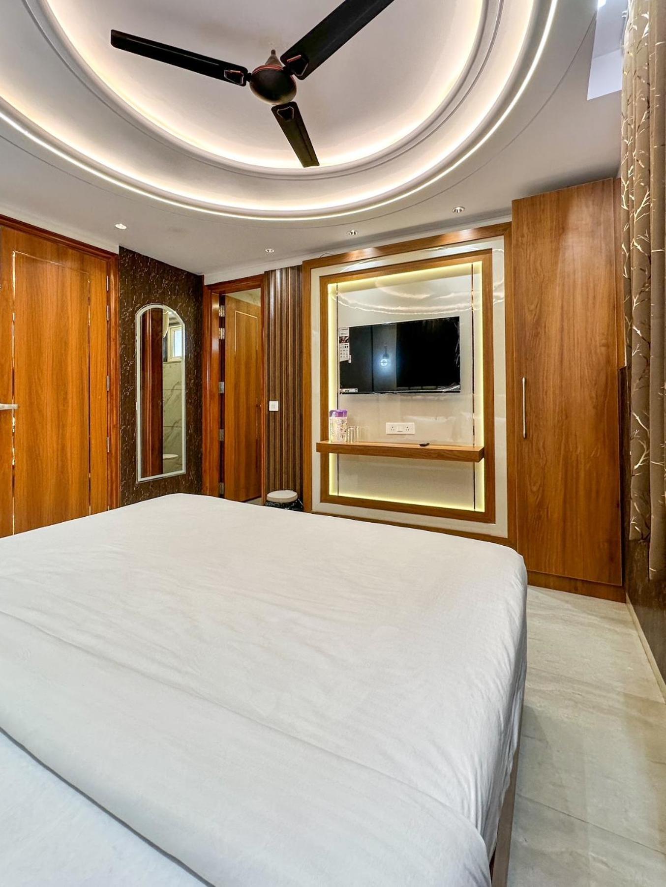 Delhi Delight Premium Bed & Breakfast New Delhi Exterior photo