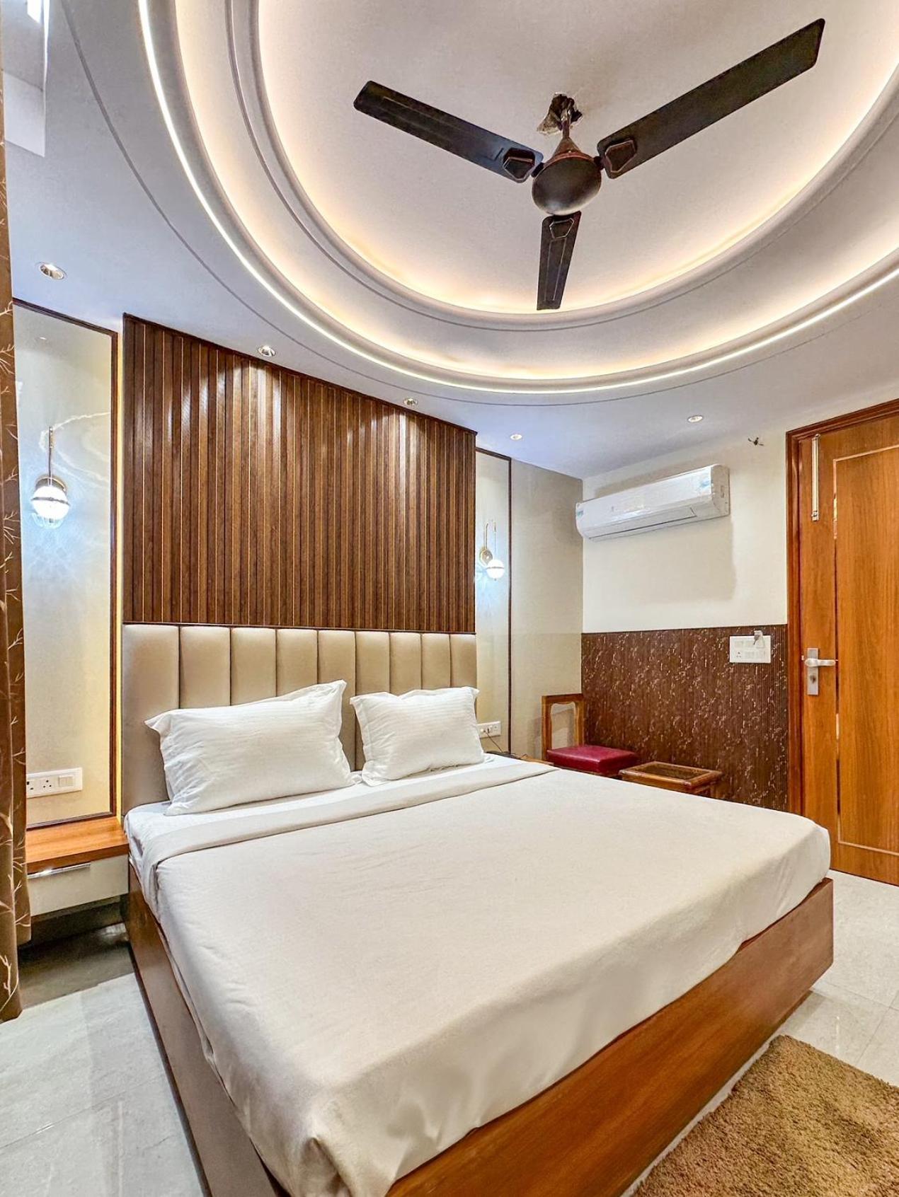 Delhi Delight Premium Bed & Breakfast New Delhi Exterior photo